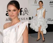 Natalie Portman - jedinstven izgled - slika 9