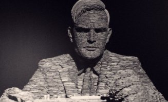 Алан Тјуринг (Alan Mathison Turing) na Google
