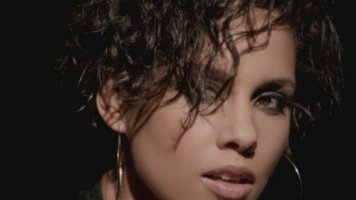 Alicia Keys - Brand New Me