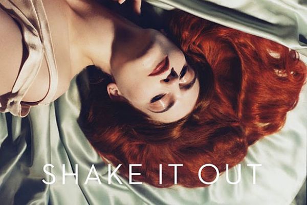 Florence + The Machine - Shake It Out (Live on SNL)