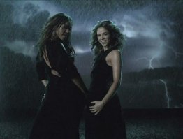 Beyonce & Shakira - Beautiful Liar